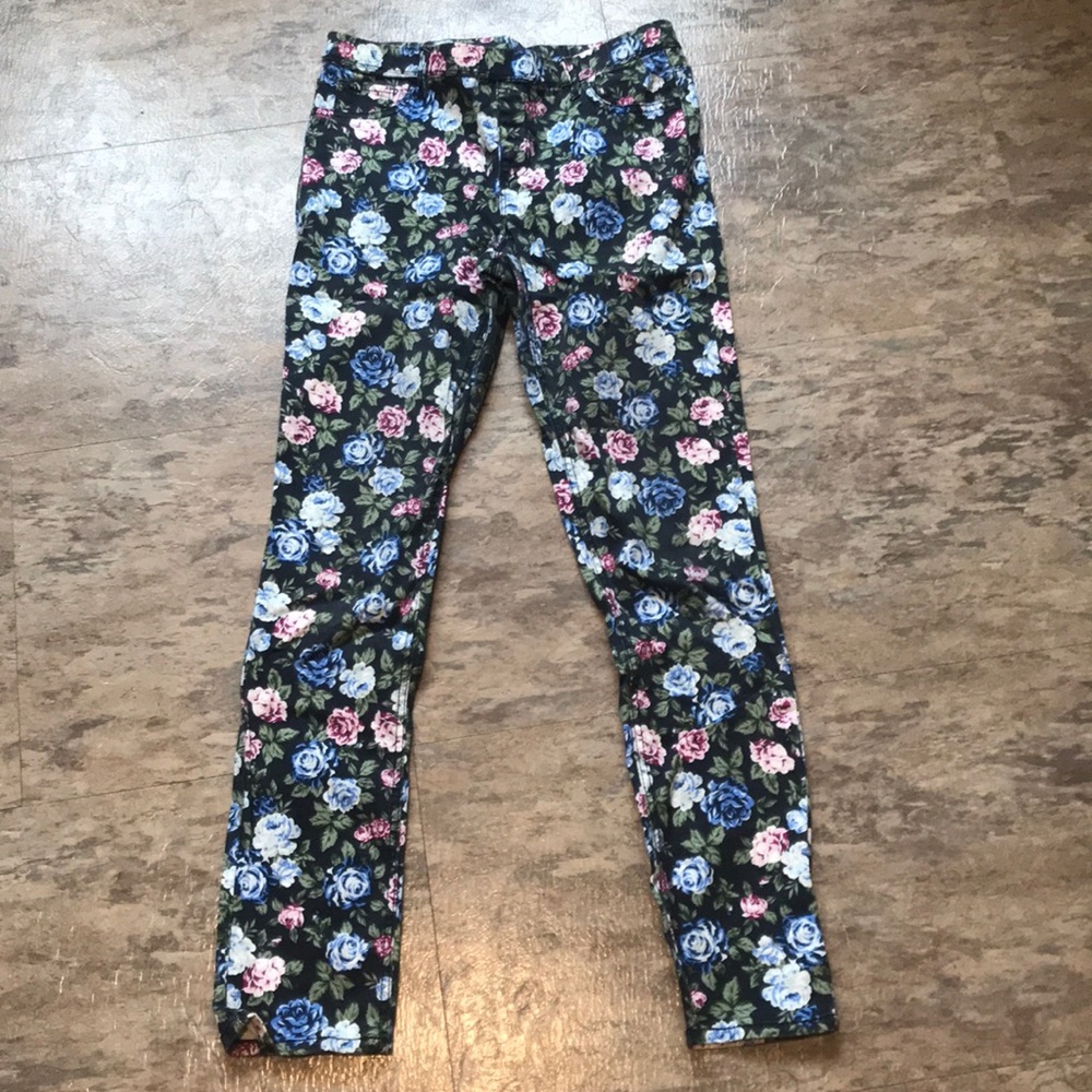 Floral Jeggings !!